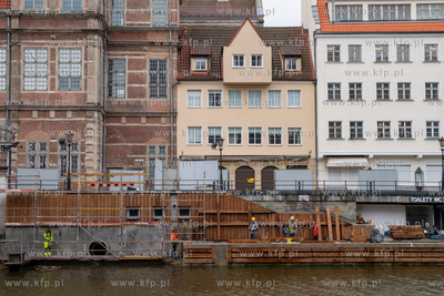 Remont Długiego Pobrzeża w Gdańsku. 18.03.2024 fot....