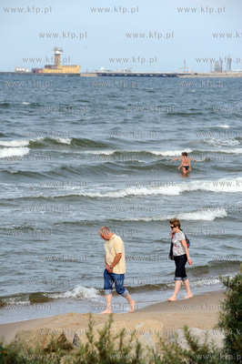 Gdansk, plaza miedzy Westerplatte a Portem Polnocnym...