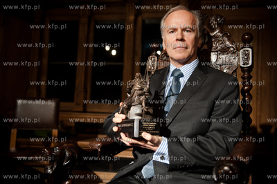 Gdansk. Ratusz Staromiejski. Uroczystosc wreczenia...