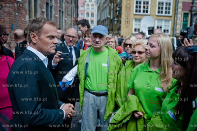 Gdansk. Ulica Dluga. Wizyta Premiera RP Donalda Tuska,...