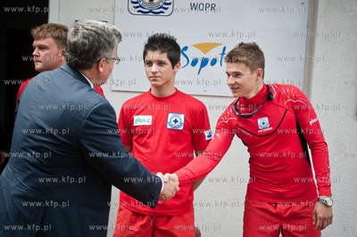 Sopot. Plaza przy Sopockim Klubie Zeglarskim. Ceremonia...