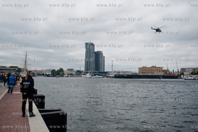 Gdynia. Skwer Kosciuszki. Festyn i pokazy zorganizowany...