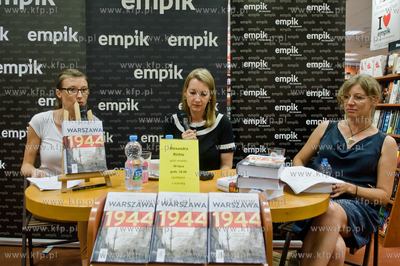 Gdansk. Salon Empik w C.H. Galeria Baltycka. Spotkanie...