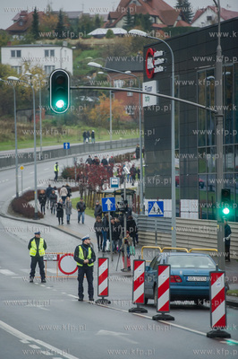 Gdańsk. Dzień Wszystkich Świętych. Nz zamknięta...