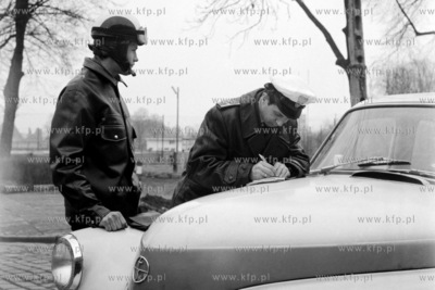 Mandat za wykroczenie drogowe 
04.1969
0001913z_kwiecien1969
Fot....