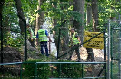 Arsenal amunicji znaleziony w poblizu plyty stadionu...