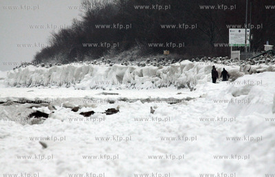 Zamrozona plaza w Kolobrzegu.
27.12.2010
fot. Przemyslaw...