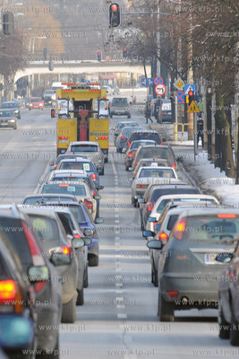 Kierowcy z Gdyni i okolic protestowali wspolnie przeciwko...