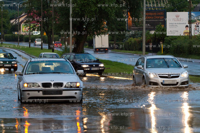 Zalana ulica Potokowa po obfitym opadzie deszczu. 19.07.2012...