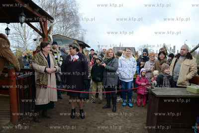 11.11.2013 o godz. 11:11 otwarto ZOO FARME W Debogorzu,...