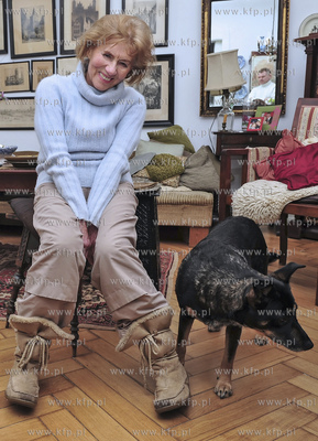 Sopot. Mieszkanie Krystyny Lubienskiej. Nz. Krystyna...