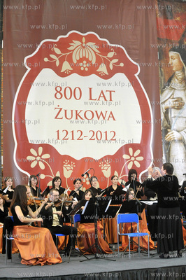 Obchody 800 lecia Zukowa. Uroczysta Sesja Rady Miejskie...