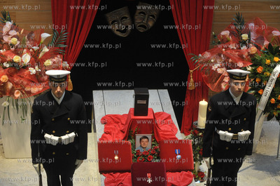 Pogrzeb Macieja Korwina, dyrektora Teatru Muzycznego...