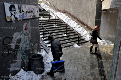 Podziemne przejscie dla pieszych na skrzyzowaniu ul....