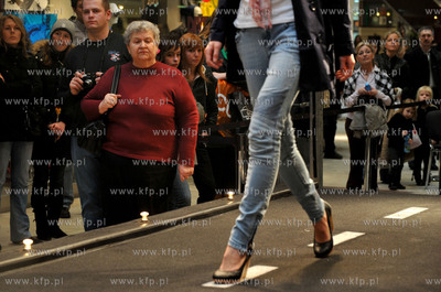 Pokaz mody w centrum handlowym Galeria Bałtycka w...