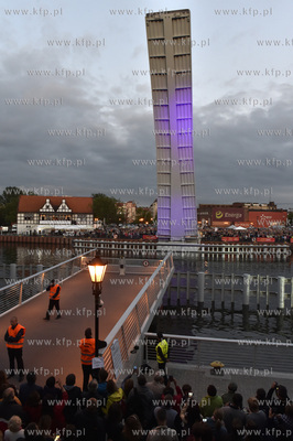Gdańsk. Uroczyste otwarcie kładki na Ołowiankę....