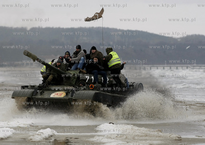 Sopot. Oficjalny sztab WOSP przy Sopockim Klubie Zeglarskim...