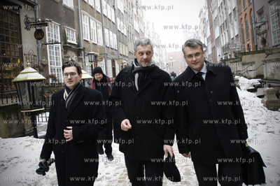 Gdansk. Galeria Mariacka. Konferencja prasowa posla...