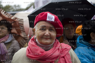 Urzad Wojewódzki w Gdańsku. Protest środowisk nauczycielskich...
