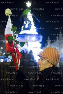 Solidarność Białych Róż pod Fontanną Neptuna...