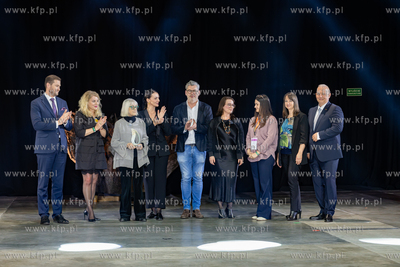 Pokaz mody i bursztynu AMBER Vibes podczas międzynarodowych...