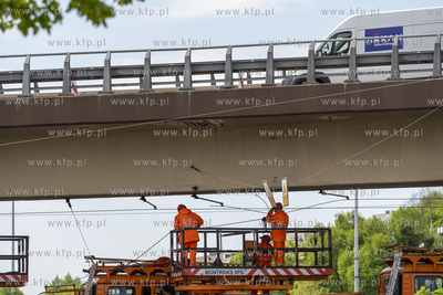 Gdańsk. Zerwana tramwajowa linia trakcyjna na wysokości...