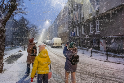 Gdańsk, Wrzeszcz. Intsnsywne opady śniegu. 03.01.2025...