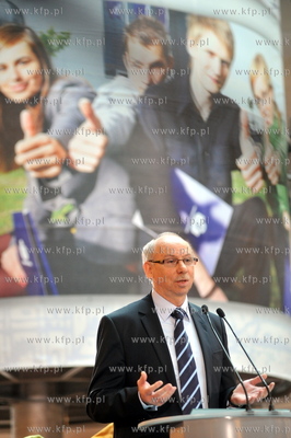 Obchody 40-lecia Uniwersytetu Gdanskiego. n/z Janusz...