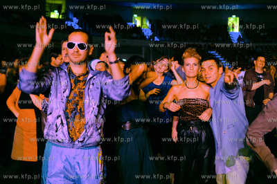 Gdansk. Ergo Arena. Koncert pt. Andrzejki lat 80-tych!
24.11.2012
fot....