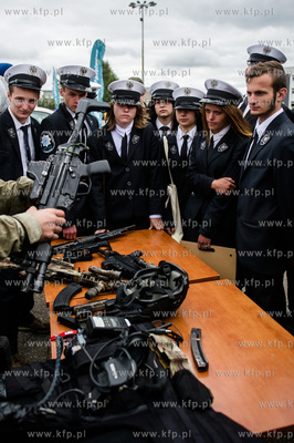 Gdansk. Matarnia. Oddzial Prewencji Policji KWP w Gdansku....