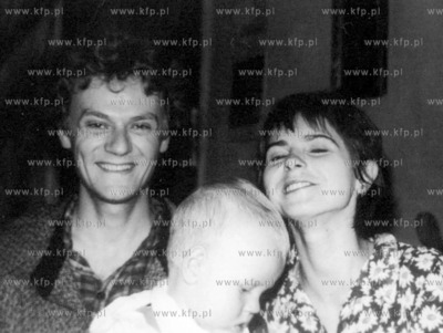 Donald Tusk z zona Malgorzata i synem Michalem lata...