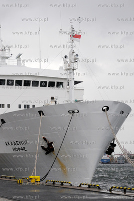 Gdynia. Statek Rosyjskiej Akademii Nauk r/v Akademik...