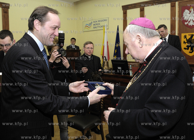 Urzad Marszalkowski w Gdansku - uroczystosci wreczenia...