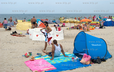 Wakacyjny odpoczynek na plazy w Ustce.
30.06.2011
Fot....