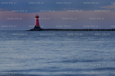 Wyjscie z Portu Gdanskiego. 08.05.2007 Fot.Jan harb...