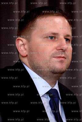 Gdansk. Konferencja prasowa prezesa Amber Gold Marcina...