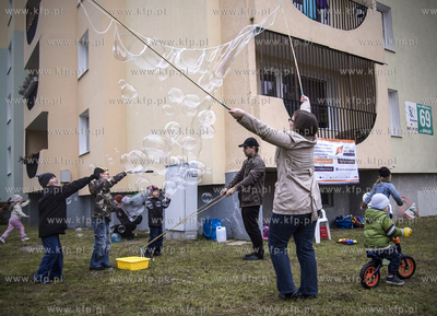 Niedzwiednik, ul. Goralska. Festyn "Wez rodzine swa...