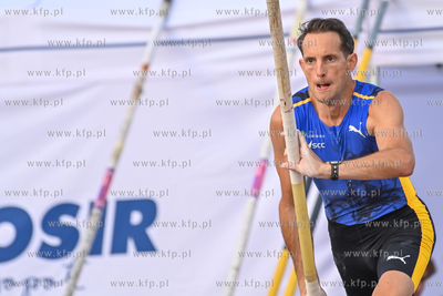 36. Tyczka na molo. Nz. Renaud Lavillenie  23.06.2023...
