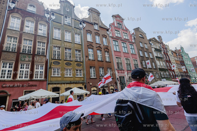 Gdańsk.  Marsz godności dla Białorusi.  Społeczna...