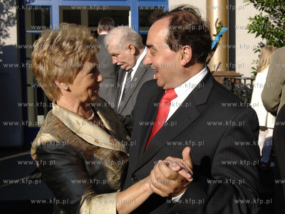 Gdansk, ul. Polanki - uroczystosc imienin Lecha i Danuty...