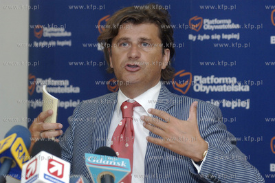 Gdansk. Konferencja prasowa Przewodniczacego sejmowej...