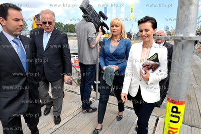 Gdansk, ul. Ku Ujsciu. Chrzest maszyny TBM, ktora otrzymala...