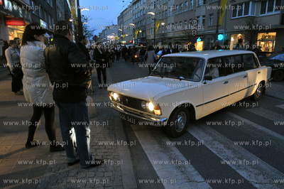 Gdynia. Impreza Swietojanska wita wiosne. Jedna z atrakcji...