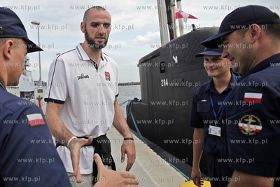 Wizyta koszykarzy kadry narodowej Polski Adama Waczynskiego,...