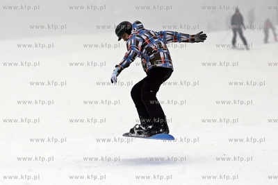 Rozpoczecie sezonu narciarskiego w Wiezycy na Kaszubach....