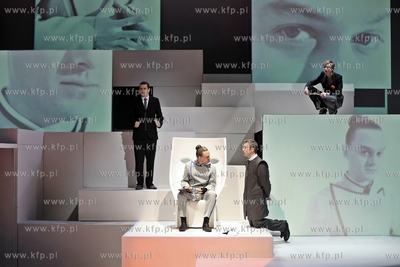 Sopot. Teatr Wybrzeze. Proba medialna sztuki Zycie...