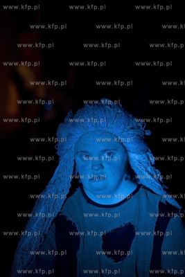 Świat Mało Znany. Przegląd teatralny grupy Im Plus...