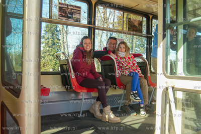 Pętla tramwajowa Oliwa. Festyn 50 lat tramwajów 105N...
