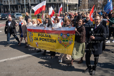 Gdańsk. Marsz "Polska za pokojem" zorganizowany przez...