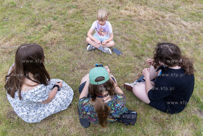 Kinowe wakacje w Gdyni. Nz. Plan filmowy  podczas warsztatów...